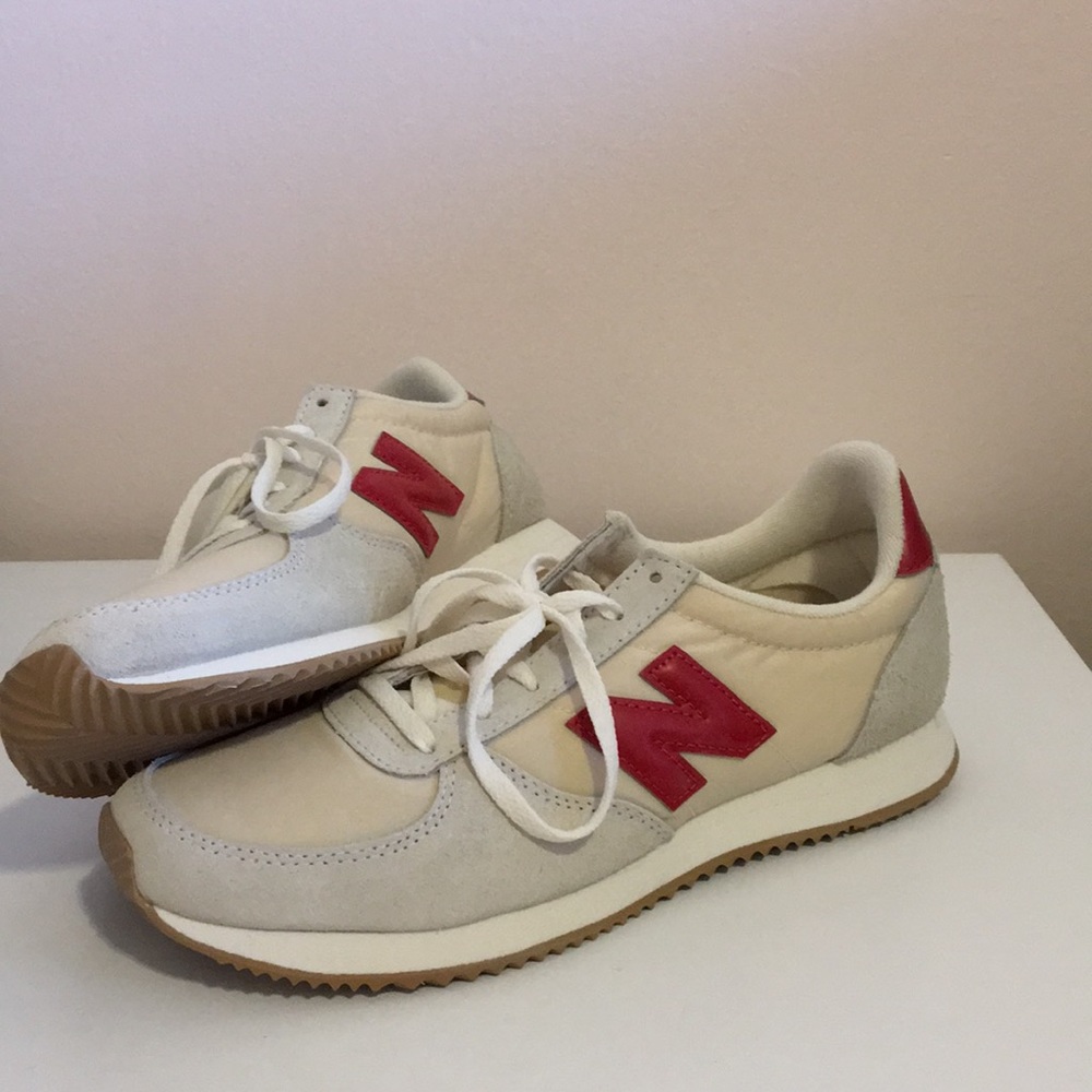 New Balance Tennis Shoes